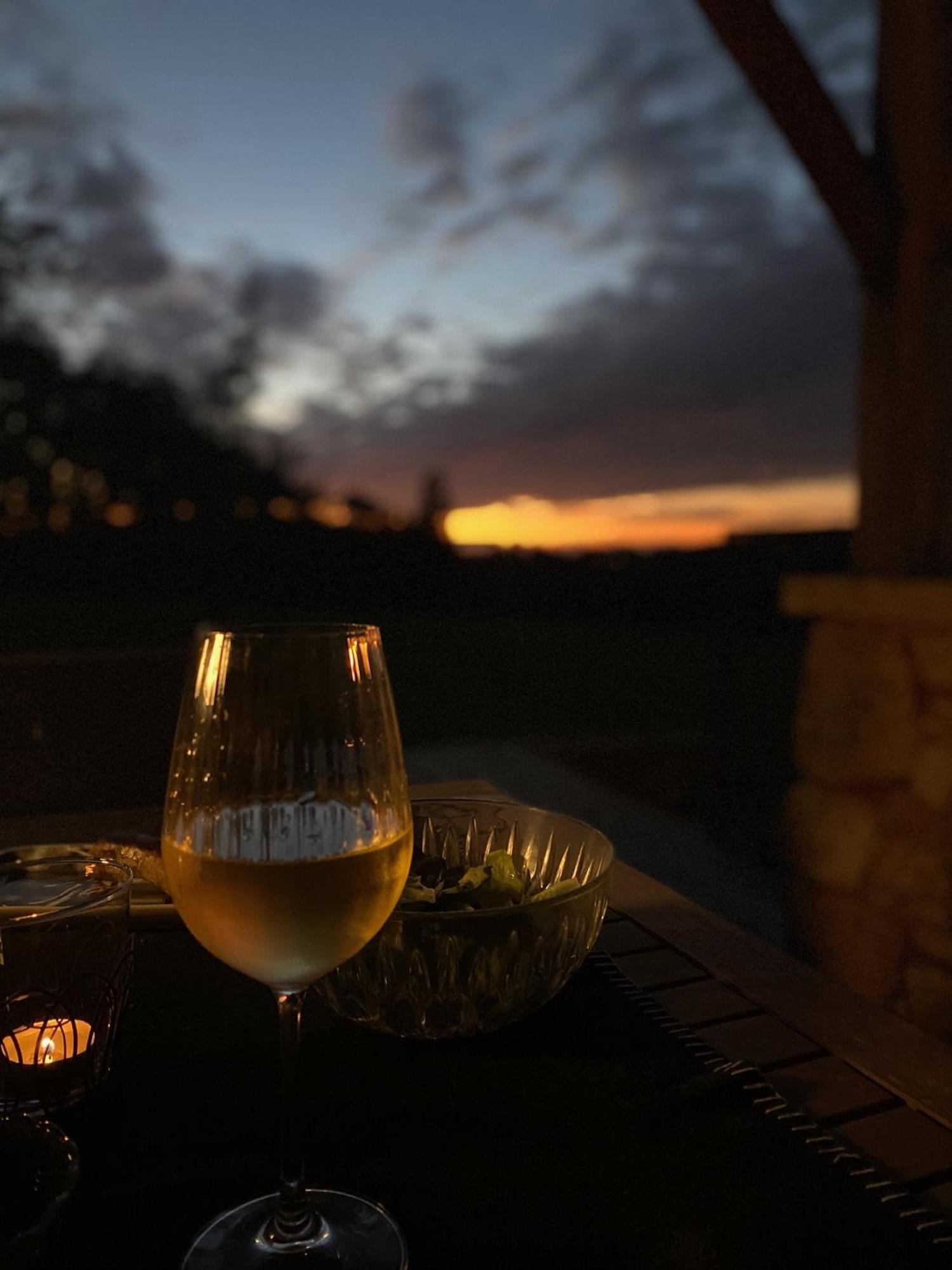 Domaine De Cazal - Gite 2 Pers Avec Piscine Au Coeur De 26 Hectares De Nature Preservee 圣西普里安 外观 照片